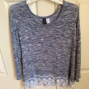 Large bluish grey H&M top